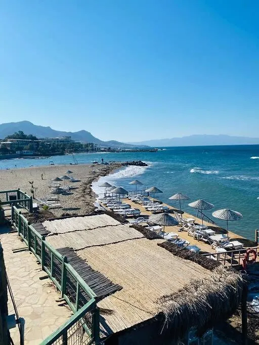Rahat Ev Bodrum 0*,